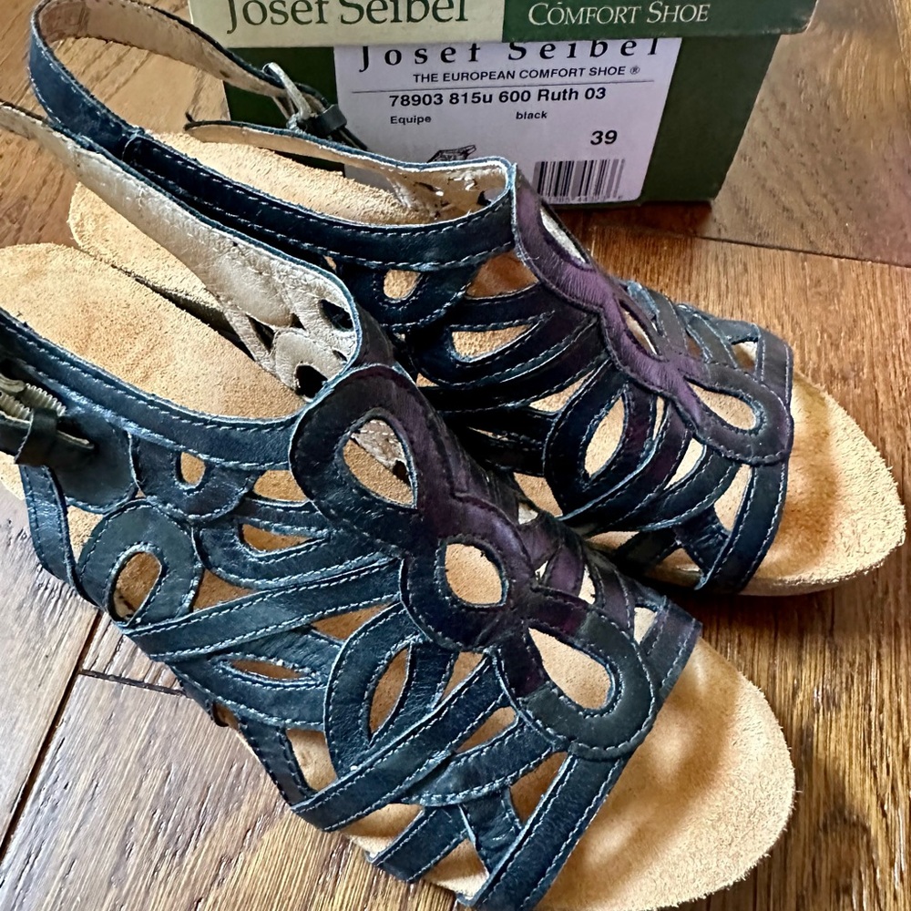 Josef Seibel “Ruth” black sandals. Size 8, 2 1/2 inch heel. Soft footpad. EUC